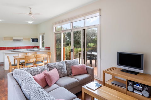 Ramada Resort By Wyndham Phillip Island - St Kilda Accommodation 1