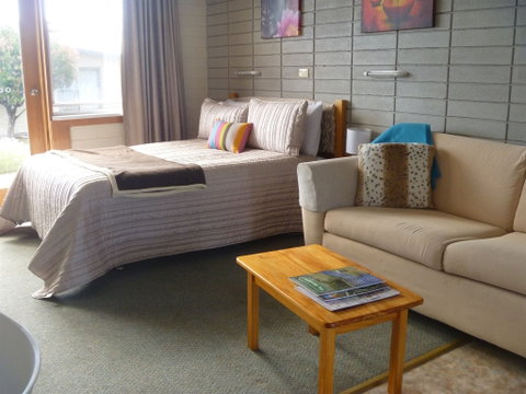 Scamander On The Beach - St Kilda Accommodation 2