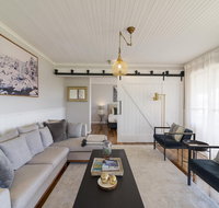 Stargazers Luxury Cottage - St Kilda Accommodation
