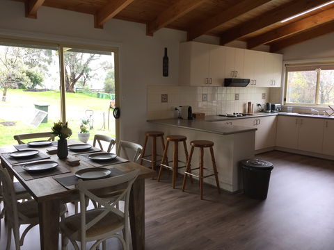 Swagman Homestead At Stockman's Ridge Wines - St Kilda Accommodation 2