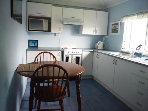 The Little White House - St Kilda Accommodation 1