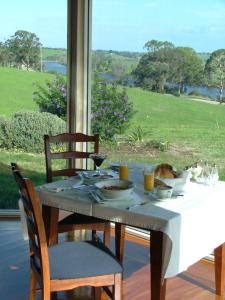 Chestnut Hill Country Retreat - St Kilda Accommodation 3