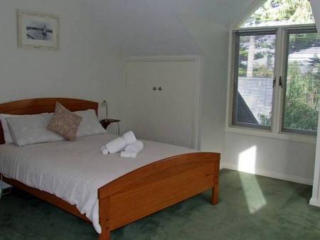 Johanssons Perch - St Kilda Accommodation 3