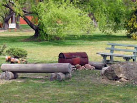 Omeo Caravan Park - St Kilda Accommodation 5