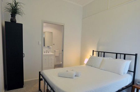 Alexandra Lodge Bundaberg - St Kilda Accommodation 0