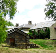 Lochinver Farm - St Kilda Accommodation