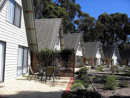 A Line Holiday Village - St Kilda Accommodation 1