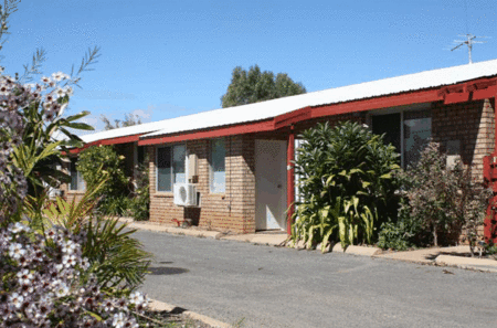 Carnarvon Central Apartments - St Kilda Accommodation 2