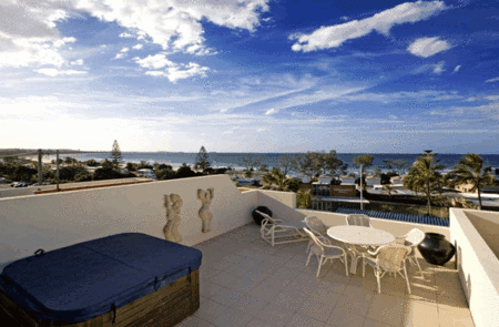 Paradiso Resort - St Kilda Accommodation 2