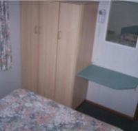 Golden Country Motel and Caravan Park - St Kilda Accommodation