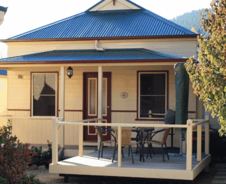 Autumn Affair Cottages  - St Kilda Accommodation 2
