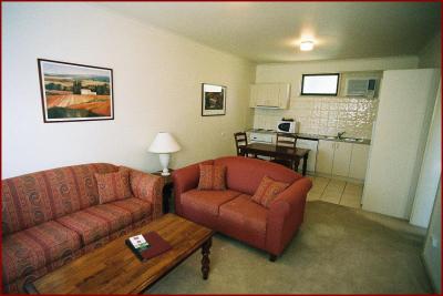 Ballarat Colonial Motor Inn - St Kilda Accommodation 3