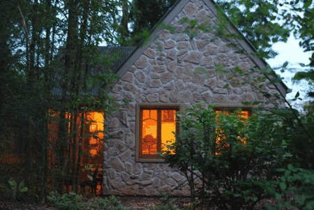 Witches Falls Cottages - St Kilda Accommodation 0