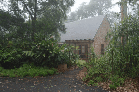 Witches Falls Cottages - St Kilda Accommodation 1