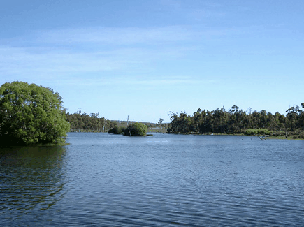 Currawong Lakes - St Kilda Accommodation