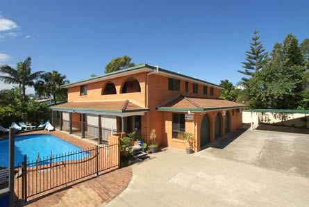 Airlie Court Holiday Apartments - St Kilda Accommodation 0