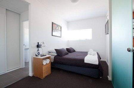 Honeysuckle Executive Apartments - St Kilda Accommodation 1