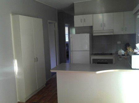 Beach Units Tannum Sands - St Kilda Accommodation 1