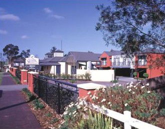Berry Village Boutique Motel - St Kilda Accommodation 2