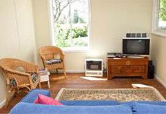 Claremont Cottage - St Kilda Accommodation 5