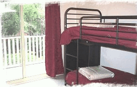 Lorikeet Cottage - St Kilda Accommodation 0