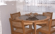 Lorikeet Cottage - St Kilda Accommodation 2