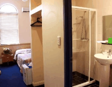 Next Goodlet Lodge - St Kilda Accommodation 3