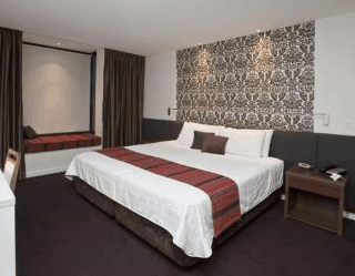Next The Gateway Inn - St Kilda Accommodation 1