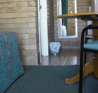 Dragon  Phoenix Motel - St Kilda Accommodation