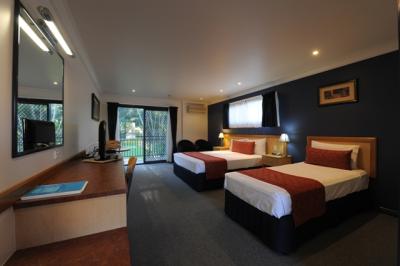 The Gateway Village Holiday Park - St Kilda Accommodation 4