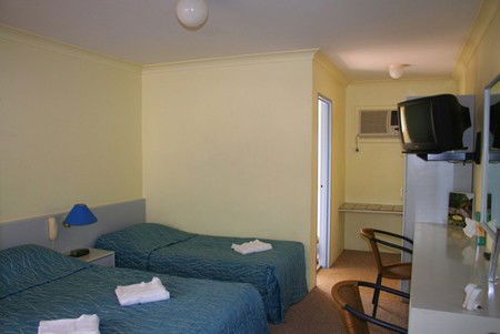 Sutherland Motel - St Kilda Accommodation 4