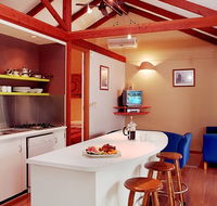 Arbour Cottage - St Kilda Accommodation