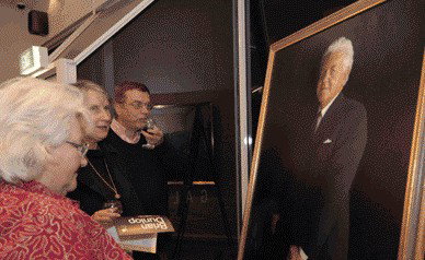 Walker Street Gallery - St Kilda Accommodation 3