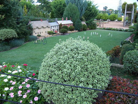 Abingdon Miniature Village - St Kilda Accommodation 1