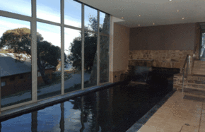 Breathtaker on High Spa Retreat - St Kilda Accommodation