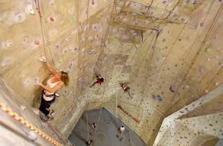 Cliffhanger Climbing Gym - St Kilda Accommodation 3