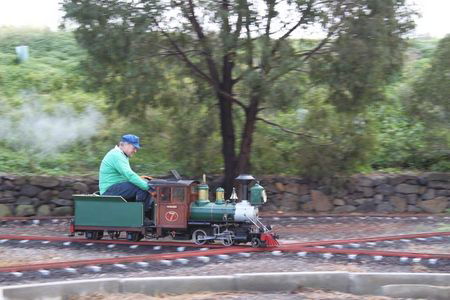 Altona Miniture Railway - St Kilda Accommodation 2