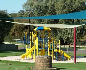 Apex Park - St Kilda Accommodation 0