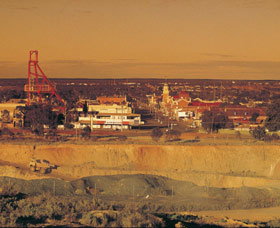 Super Pit - St Kilda Accommodation 0