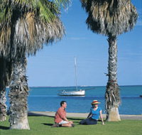 Town Bluff - St Kilda Accommodation