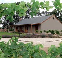 VineCrest Fine Barossa Wine - St Kilda Accommodation
