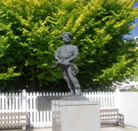 Alexander Cameron Statue - St Kilda Accommodation