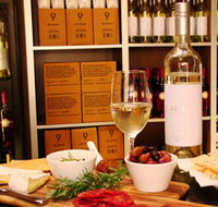 One Planet Cellars - St Kilda Accommodation