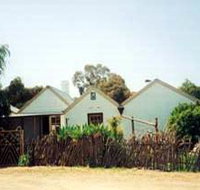 Miners Cottage And Garden - St Kilda Accommodation
