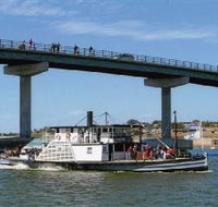 Paddle Steamer Oscar W - St Kilda Accommodation