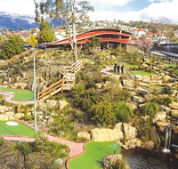 Putters Adventure Golf - St Kilda Accommodation