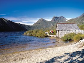 Dove Lake Circuit - St Kilda Accommodation 0