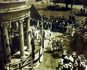 UQ Fryer Library - St Kilda Accommodation 0