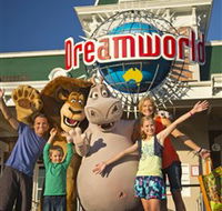 Dreamworld - St Kilda Accommodation