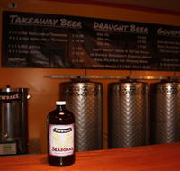 Brewbake at the Big Pineapple - St Kilda Accommodation